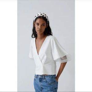Zara Women Organza white contrast t-shirt peplum puff sleeve blouse size M